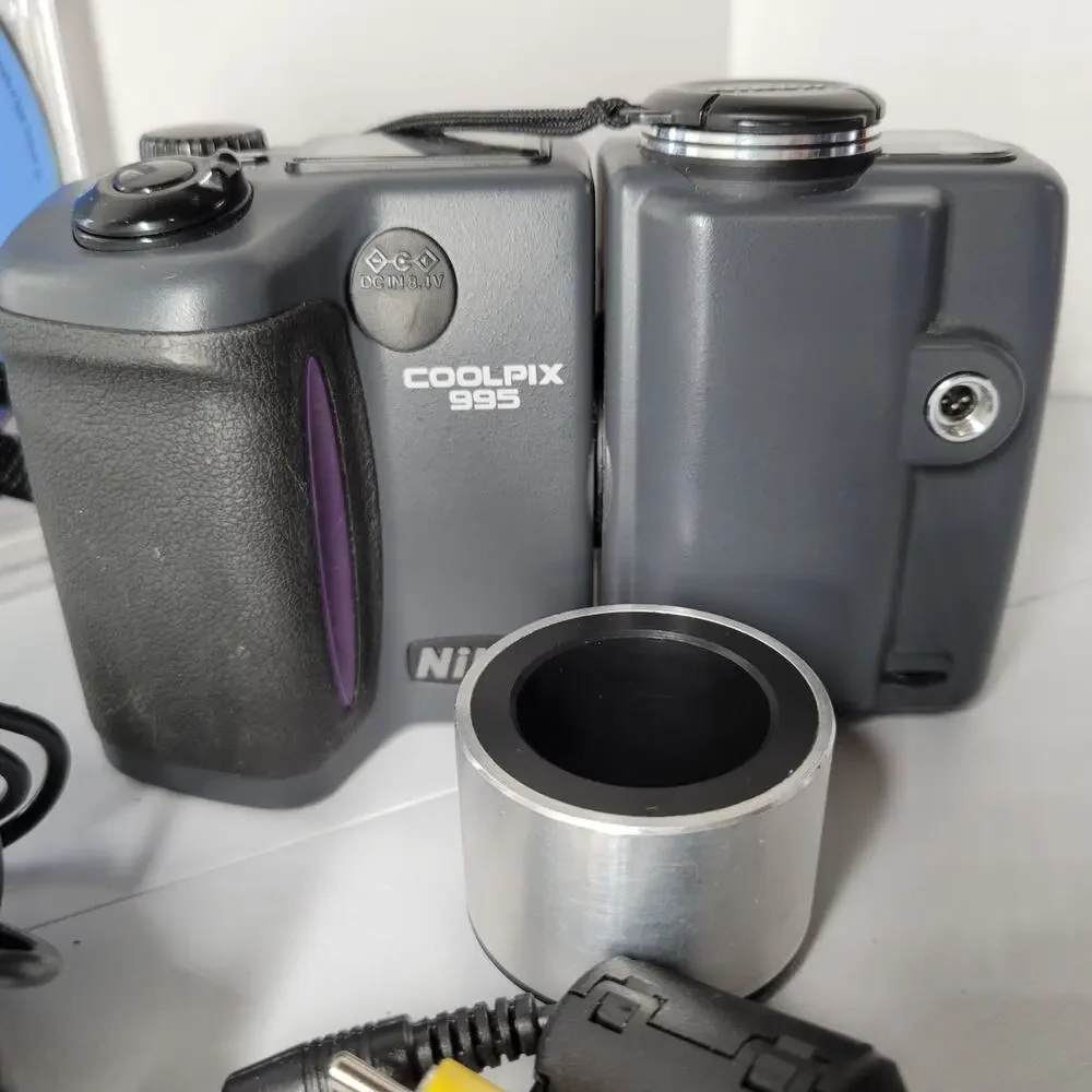 vintage Nikon Coolpi camera E995 no battery not tested